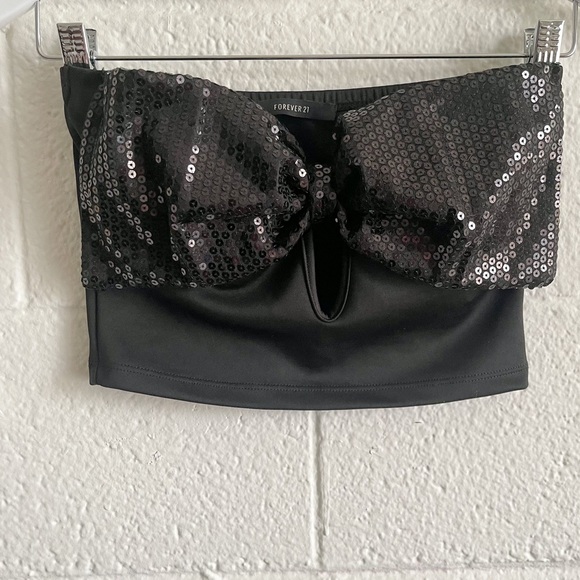 Forever 21 Black Bow Sequin Cropped Top - Picture 7 of 10